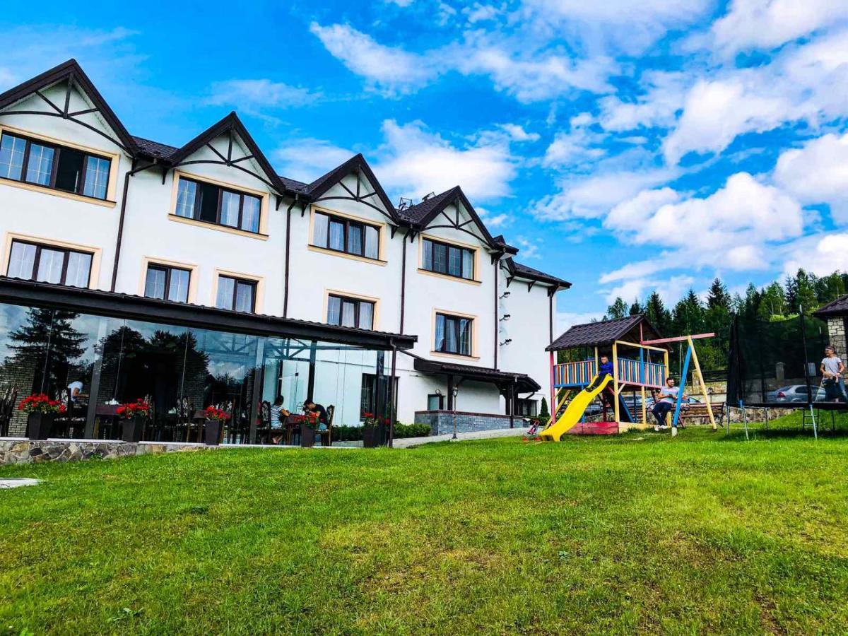 Hotel Complex Dvir Kniazhoiy Korony Slavske Exterior photo